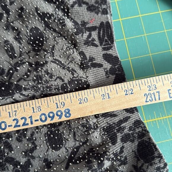 Shu Shu  sz S Women's Gray Cardigan Button Sweater Dragonflies, Insects, Bees - Picture 6 of 6